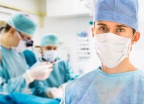 Cirujano plástico de Israel que planifica y realiza rinoplastia